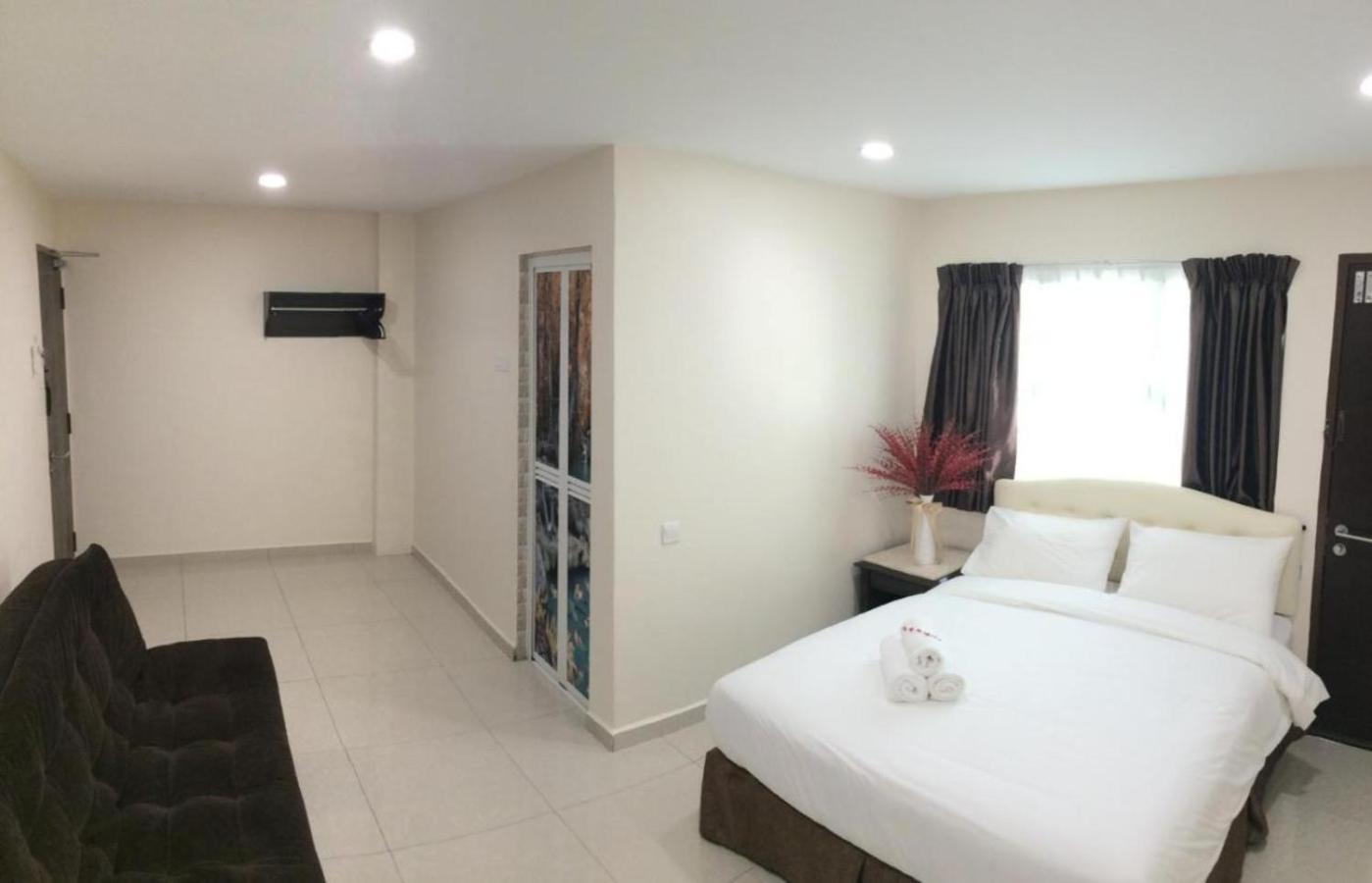 Sam Hotel Sitiawan Luaran gambar